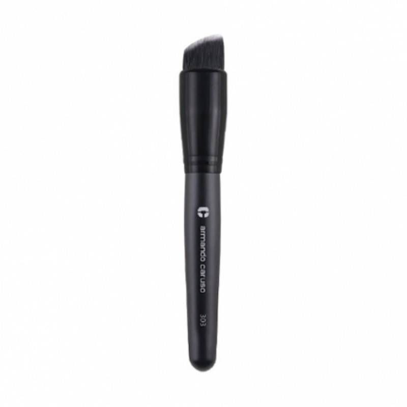 ARMANDO CARUSO 303 Slanted Foundation Brush